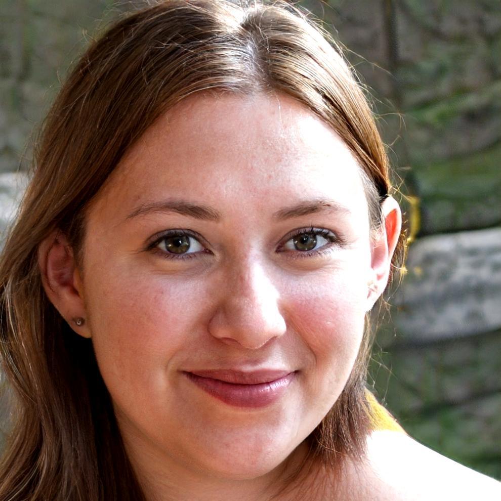 Esperanza Villareal, Directora de Estrategia Financiera